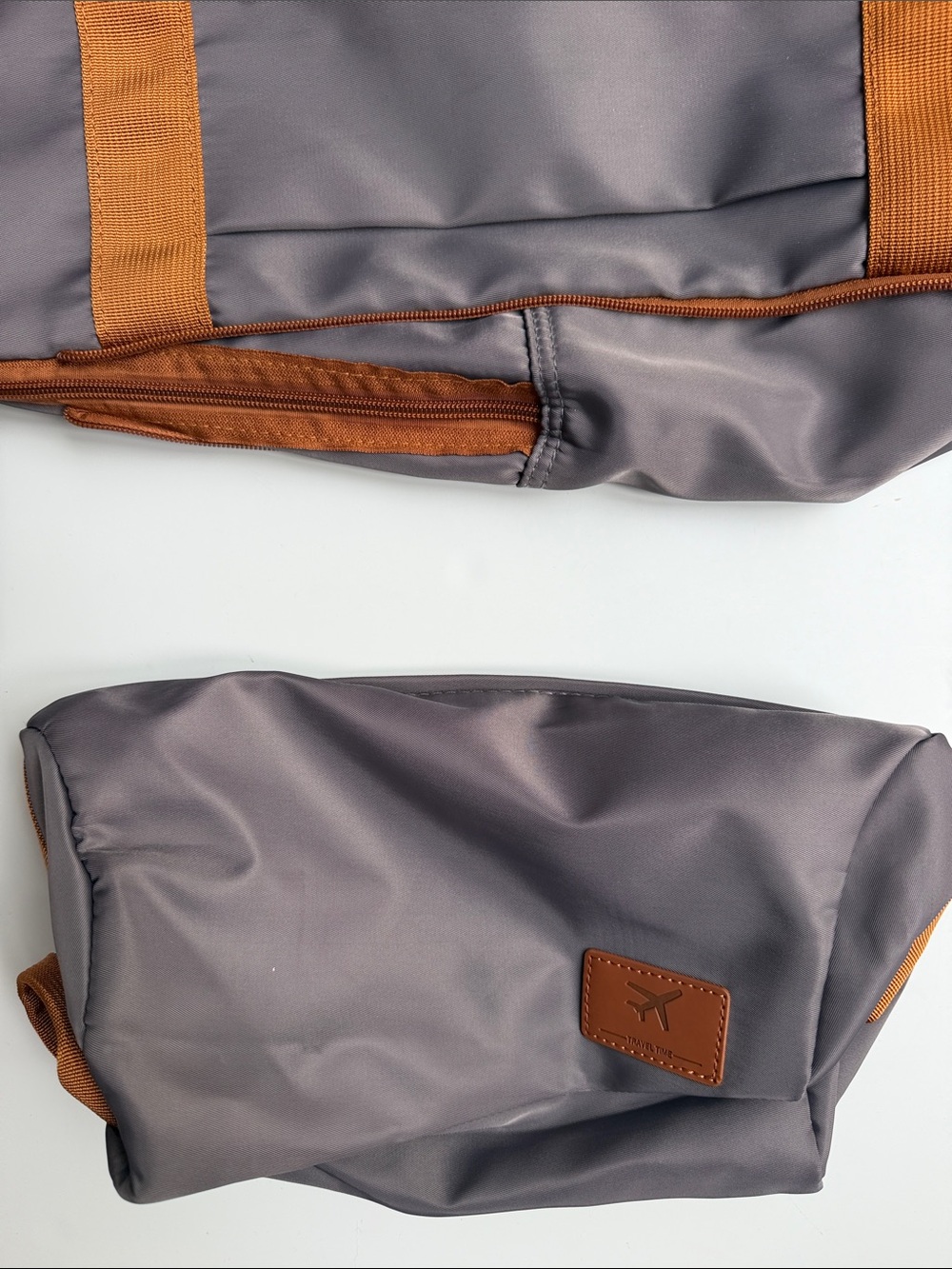Travel Duffle Bag & Matching Toiletry Pouch Set - Picture 6 of 10